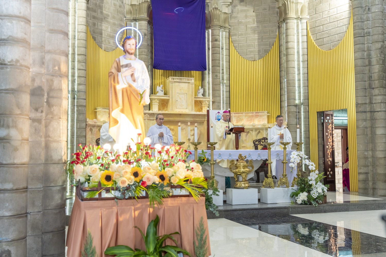 Hình ảnh thánh lễ bổn mạng Đức Cha Giuse, Giám Mục Giáo Phận Nha Trang, ngày 19-3-2024